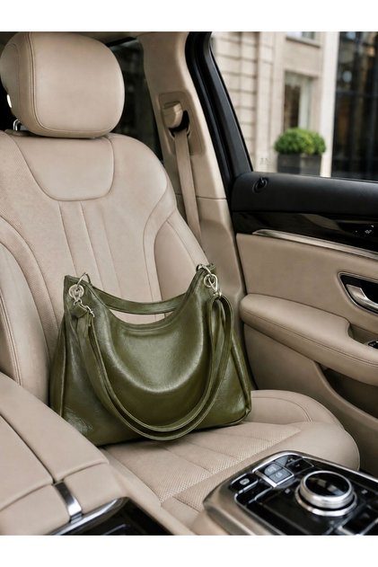 KADIN SALAŞ OMUZ ÇANTASI ÖLÇÜ UZUNLUK 25 CM ENİ 35 GENİŞLİK 8 CM
