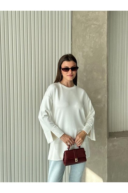 تونيك نسائي أساسي بأكمام طويلة وياقة دائرية