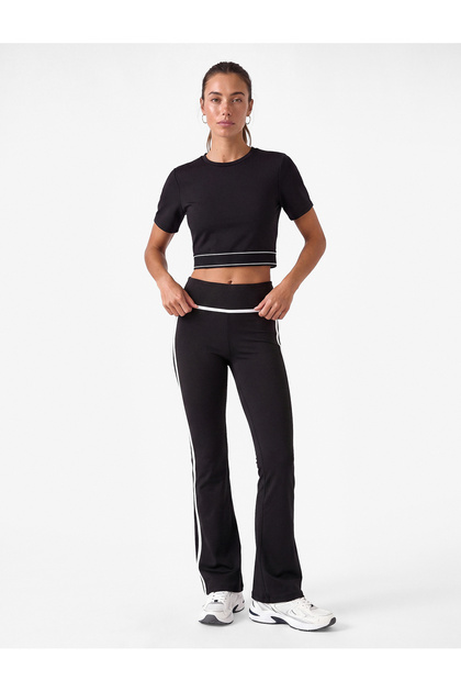 Slim Fit Kısa Kollu Bisiklet Yaka Lastik Detaylı Crop Spor Tişört