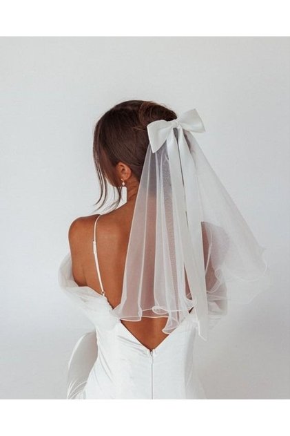 Kırık Beyaz Taraklı Gelin Aksesuarı Nikah Kebi Vualet