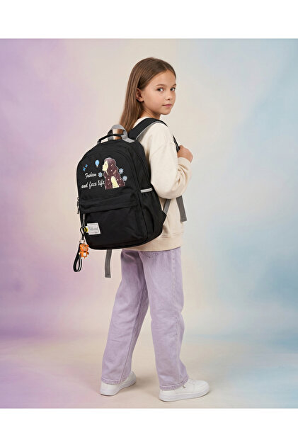 Children's School Backpack, Practical for Daily Use, with Pockets and Keychain Model