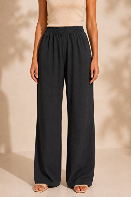 Women's Black Elastic Waist Textured Wide Leg Comfortable Cut Pants with Pockets