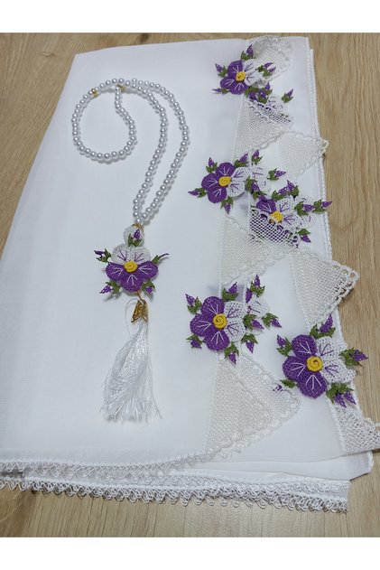 İğne oyası beyaz renk Tesbihli namaz örtüsü