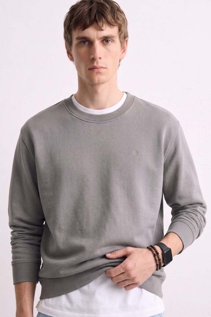 Men's Long Sleeve Sweatshirt with Chest Print Detail - Light Gray