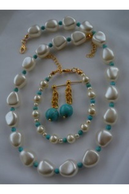 Jewelry set - gold color -