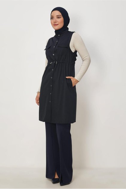 Waist-Cinching Vest 46688