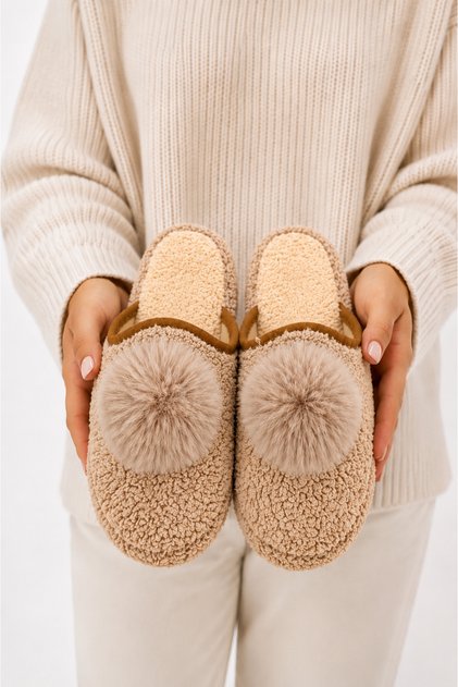 Women's Plush House Slippers with Pompoms, Soft Furry, Warm Soled, Winter House Dowry Bundle Slippers