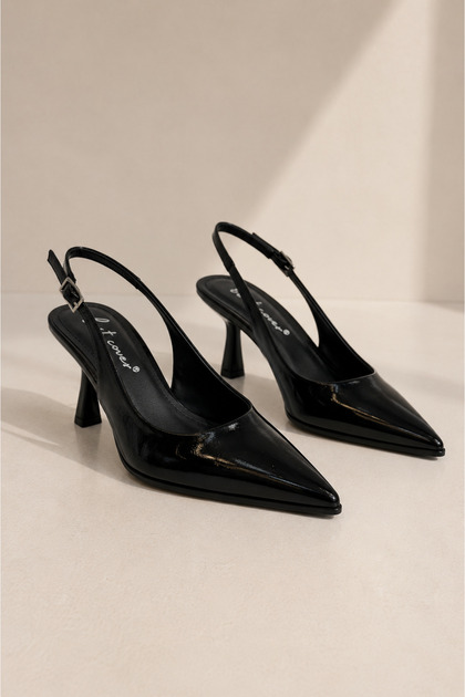 SEELIN Kadın Siyah Sivri Burun Kırışık Rugan Slingback Tokalı 7 Cm İnce Topuklu Ayakkabı