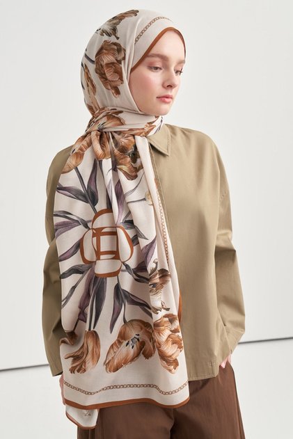 Florenne Pattern Norena Wool Shawl Caramel