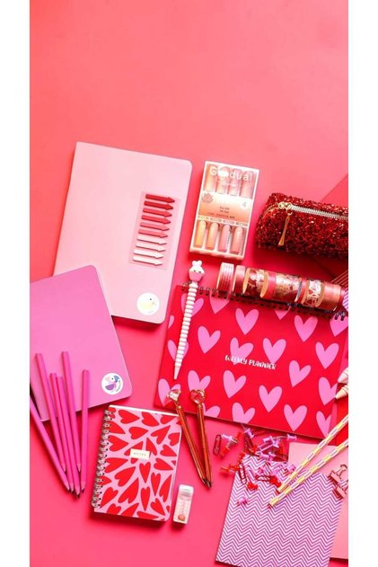 Uzimi Pinky Planner's Box Haftalık Planlayıcılı Journaling ve Kırtasiye Seti