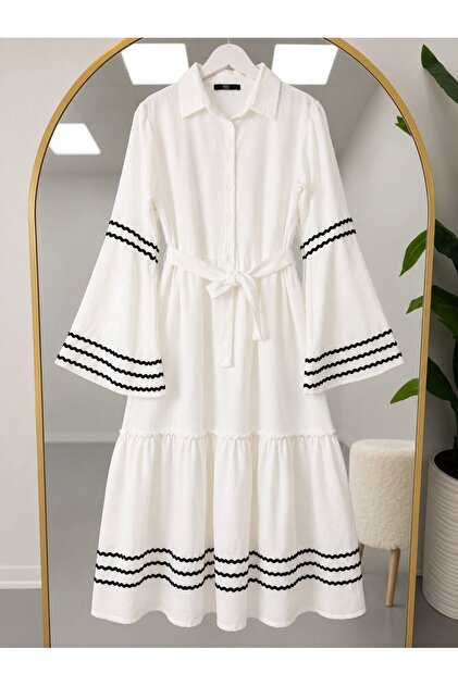 Rochie de damă din in, cu guler tip cămașă și broderie, albă