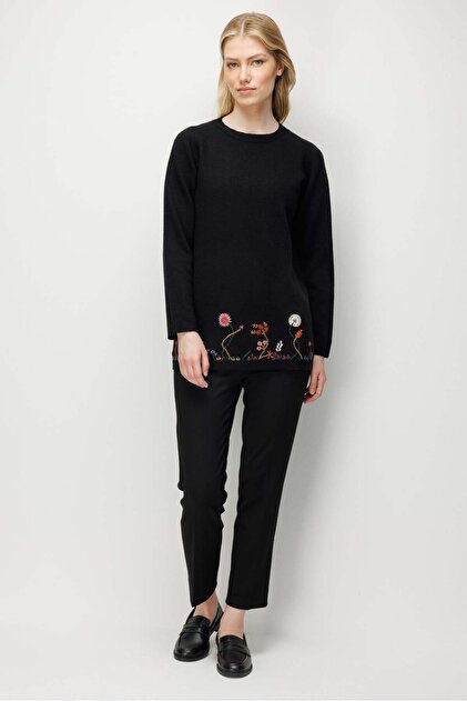 Women's Crew Neck Skirt Floral Embroidered Wool Sweater Black