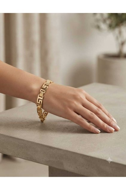 Kadın Gold Rengi Versase Desenli Grek Motifli Bileklik ( XUPİNG )
