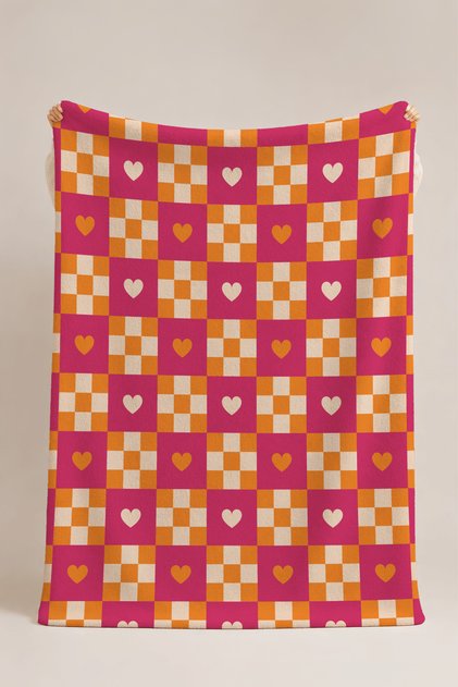 Sweet Grid Heart Patterned Multi-Purpose Fleece Blanket & Coverlet