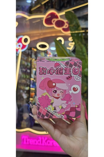 Nommi Sweetheart (veya Sweet Bunny) serisi sürpriz kutudur (blind box)