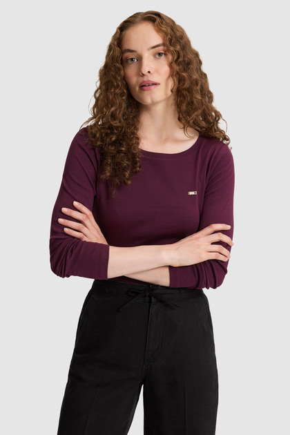 Women's Burgundy T-Shirt 50333801-Vr177