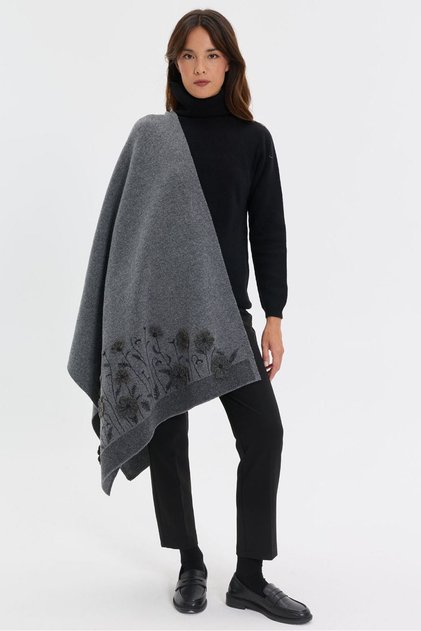 Women's Single-Sided Felted Wool Shawl with Embroidered Flowers and Smoked Edges
