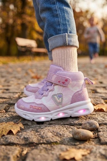 Şık Işık Detaylı Kız Çocuk Ortopedik Taban Kışlık Bot