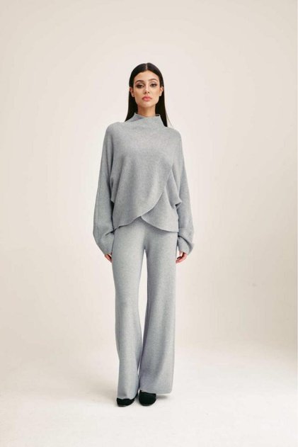 Knitted Trousers with an Elastic Waistband Grey