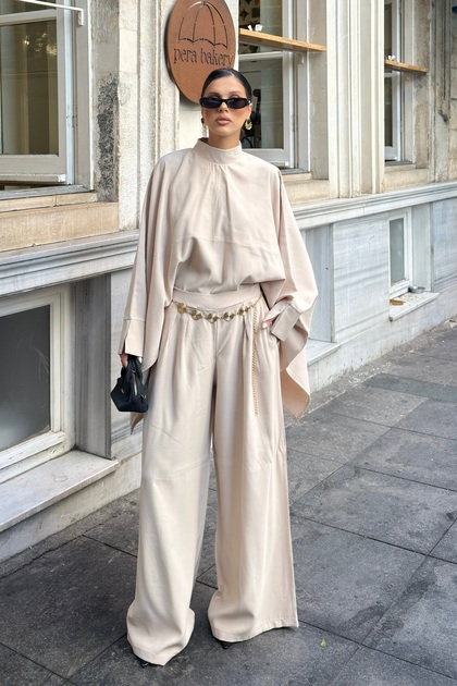 Women's Beige Metal Belt Detailed Oversize Bat Sleeve Blouse Palazzo Pants Set