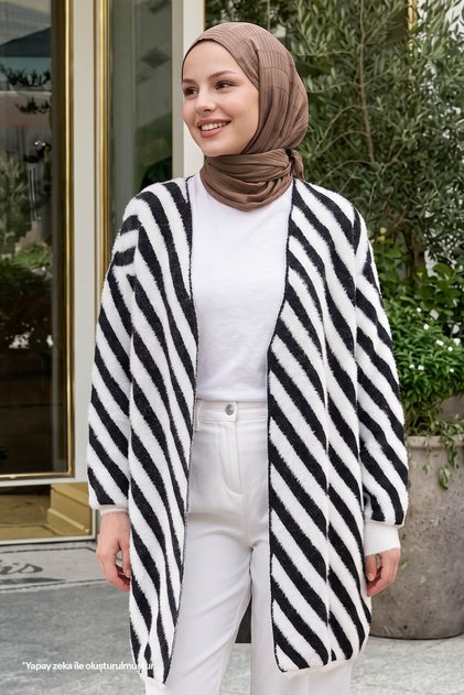 Striped Feathered Black Knitwear Cardigan