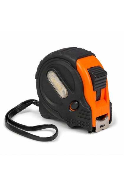 5m measuring tape – sturdy metal strip, comfortable grip, clear numbers and a secure locking button for all your work