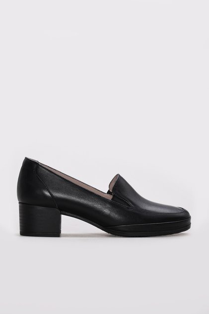 Genuine Leather Black Women's Low Heel Shoes 889Za5061