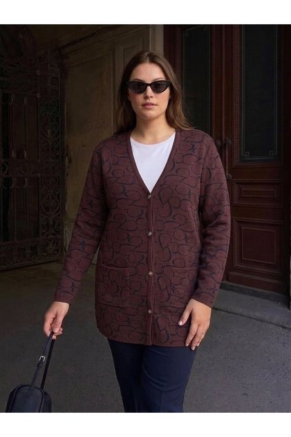 Classic Knitted Buttoned Jacket with Heart Pattern