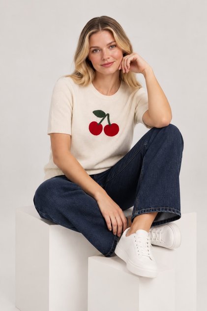 Women's Short Sleeve Cherry Patterned Sweater