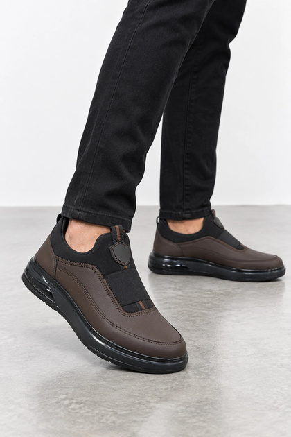 Dyno Men's Faux Leather Laceless Casual Sports Shoes - Brown