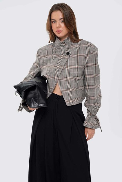 Kadın Kahverengi Dik Yaka Ekoseli Slim Fit Crop Ceket