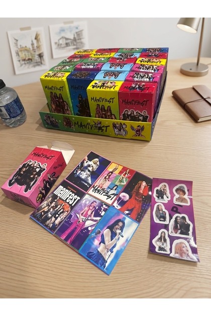 Manifest kartları ve blackpink sticker 1 kutu fiyatı