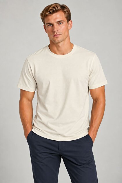 Erkek Ekru %100 Pamuk Yumuşak Dokulu Slim Fit Dar Kesim Bisiklet Yaka Basic Tişört