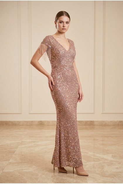 Rochie de seara lunga de gala tip sirena cu broderie integrala din paiete, decolteu in V si franjuri stralucitori la umeri, 19752