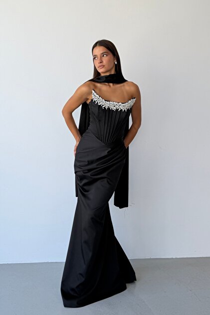Black Strapless Collar with Stone Embellishments and Underwire, Long Evening Dress with Scarf