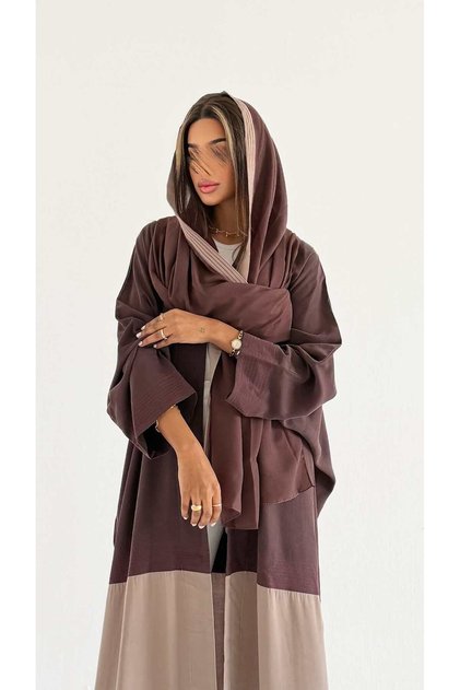 MWT1536 عباية تطريز بالامام