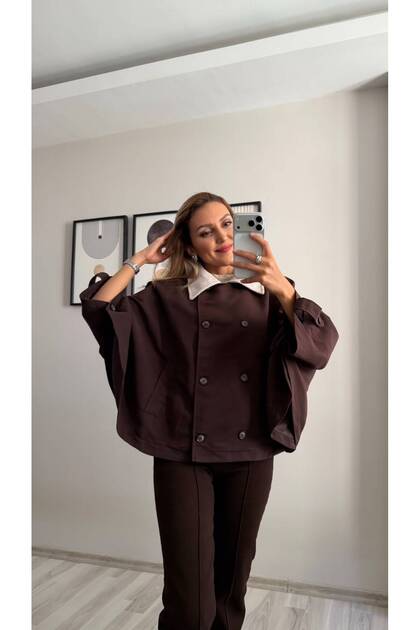 Brown Poncho with Velvet Lined Collar and Epaulettes