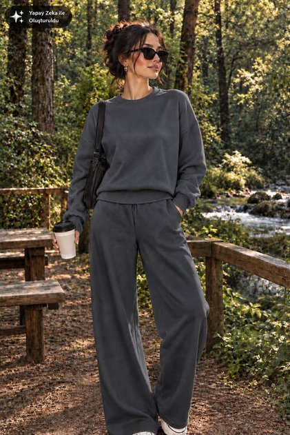 Women's Crew Neck Wide Leg Women's Two-Piece Tracksuit Set Regular Fit
