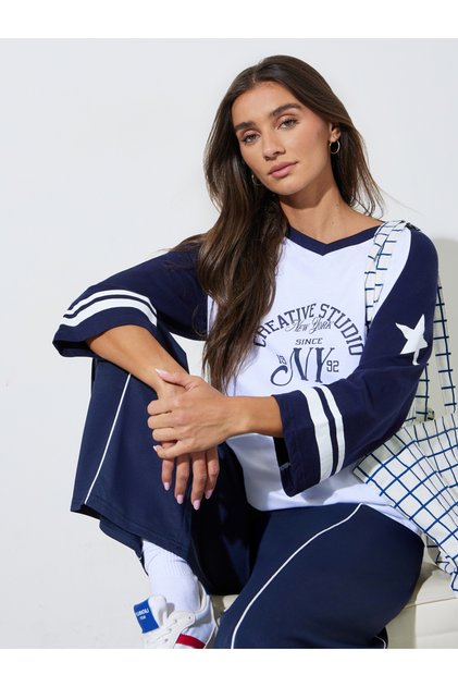 White Graphic Print Raglan 3/4 Sleeves T-Shirt