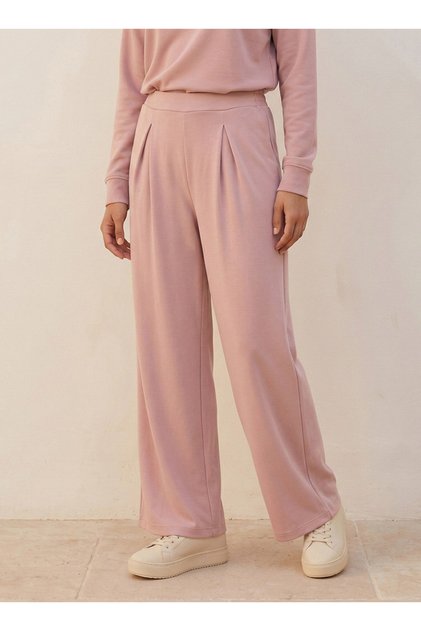 FRONT PLEATED SOFT TOUCH TROUSER