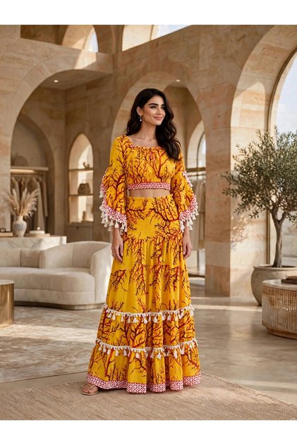 Floral Print Crop Top and Tiered Maxi Skirt Two-Piece Set
