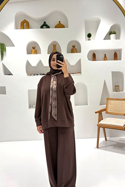 Ethnic Hooded Double Set with Scarf Accessories - Brown