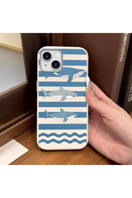 iPhone 15 Compatible White Leather Textured Silicone Camera Protective Shock-Absorbing Case with Sea Animal Pattern