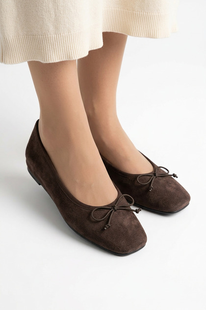 Hulen Bowknot Hidden Heel Blunt Toe Women's Ballerinas Brown Suede