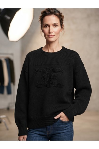 Women's Front Embroidered Winter Sweater