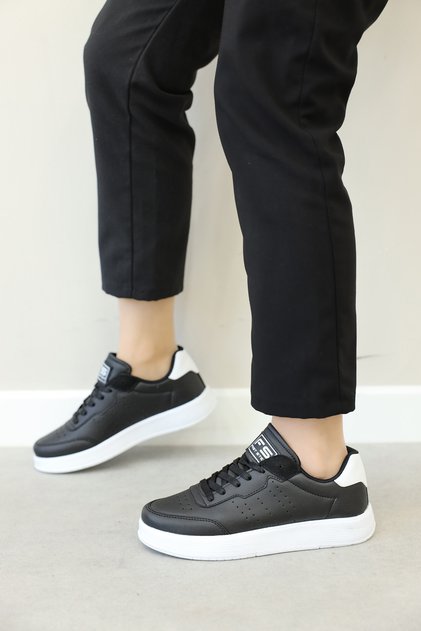 Black and White Women's Sneaker Shoes 666Za158