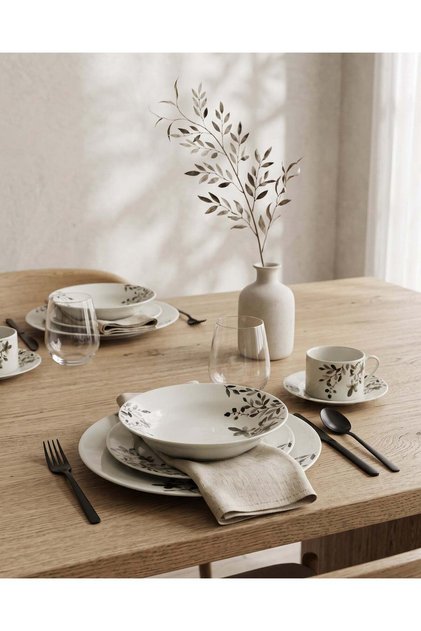 Assorted Black Floral Porcelain Dinner Set (20 Piece)
