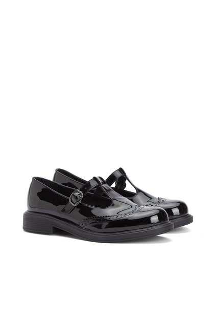 Siyah Zımbalı Toka Detaylı Kadın Loafer