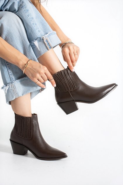 Holly Western Rubberized Brown Flouter Boots
