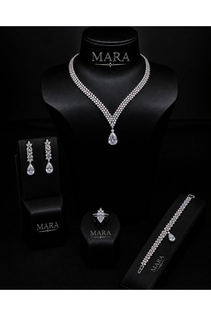 Mara Lomiere Set